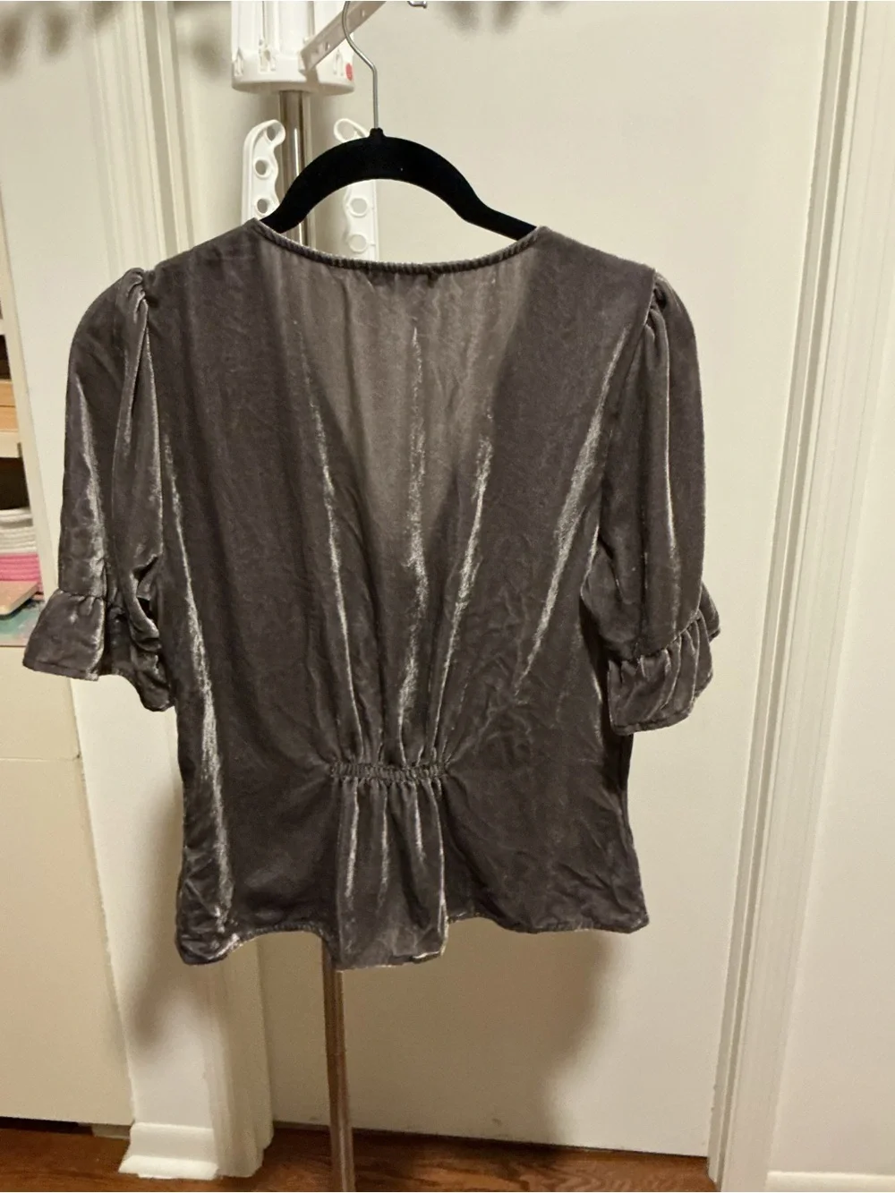 Madewell Silver-Gray Velvet Button-Front Puff Sleeve Blouse
